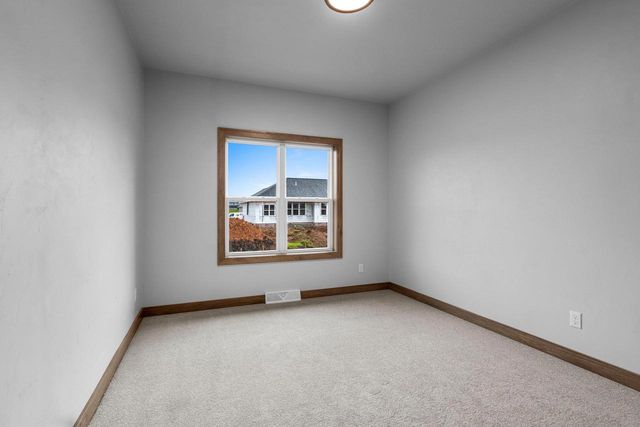 1423 CROSSROADS DRIVE, De Pere, WI 54115