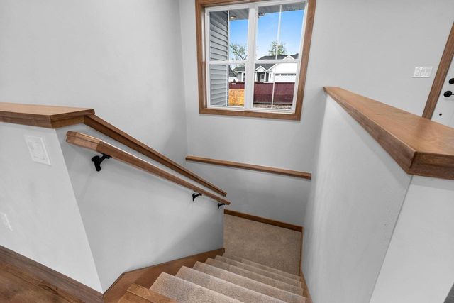 1423 CROSSROADS DRIVE, De Pere, WI 54115