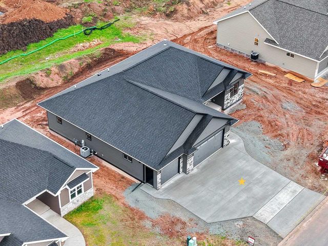 1423 CROSSROADS DRIVE, De Pere, WI 54115