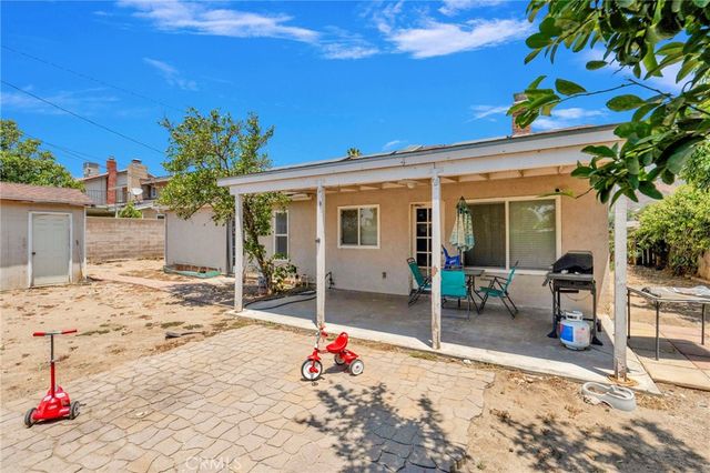 635 W Dover Dr Drive W, San Bernardino, CA 92407