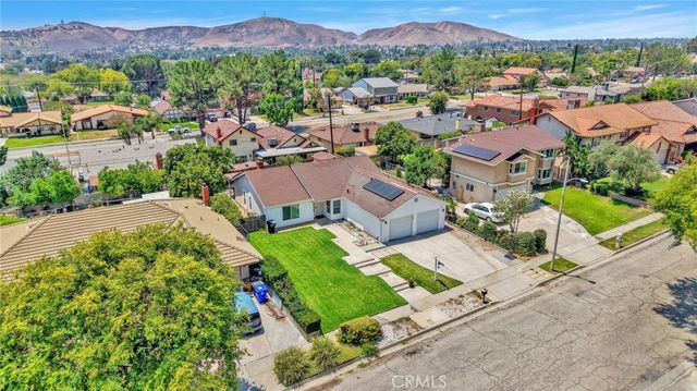 635 W Dover Dr Drive W, San Bernardino, CA 92407