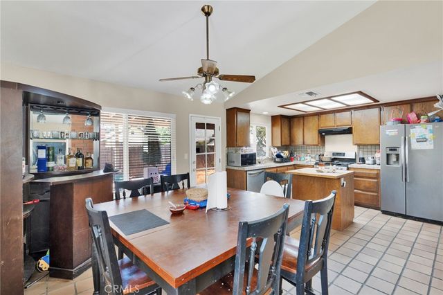 635 W Dover Dr Drive W, San Bernardino, CA 92407