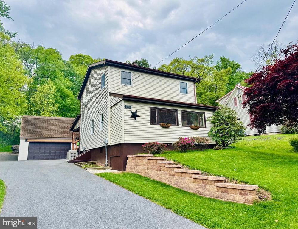 990 MOUNT WILSON RD, Lebanon, PA 17042