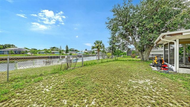 481 W TARPON BOULEVARD NW, Port Charlotte, FL 33952