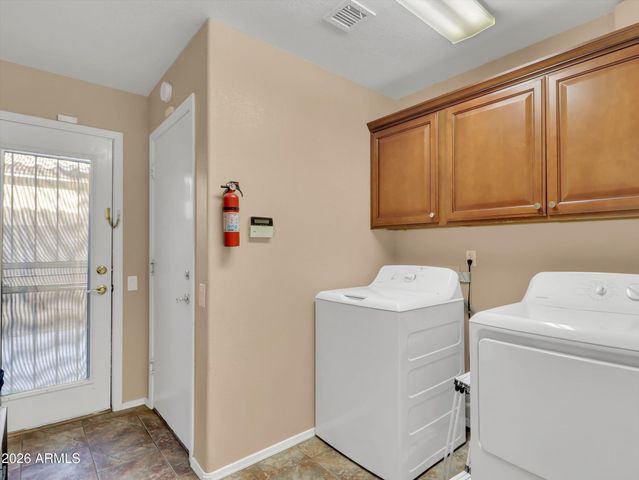 3347 E ROCKWOOD Drive, Phoenix, AZ 85050