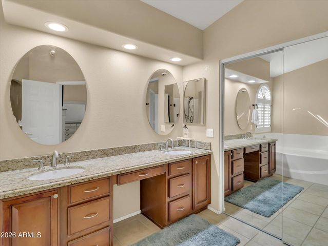 3347 E ROCKWOOD Drive, Phoenix, AZ 85050