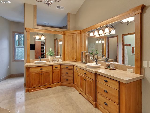 17725 Ne LEANDER Dr, Sherwood, OR 97140