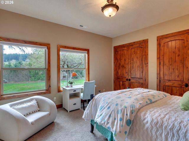 17725 Ne LEANDER Dr, Sherwood, OR 97140