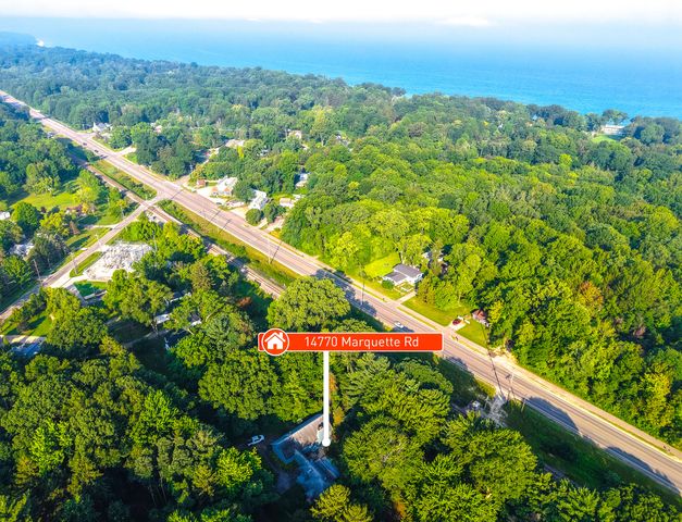 14770 Marquette Road, Chikaming Twp, MI 49128
