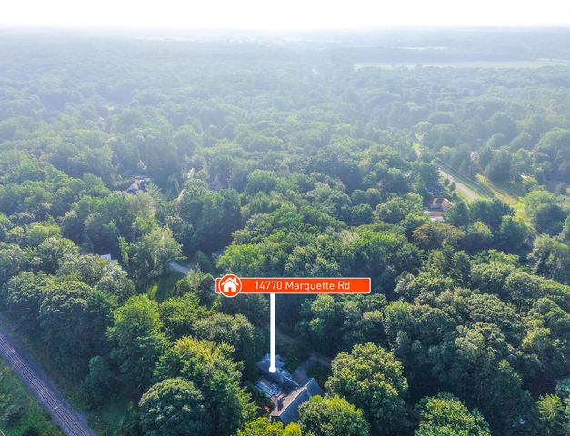 14770 Marquette Road, Chikaming Twp, MI 49128