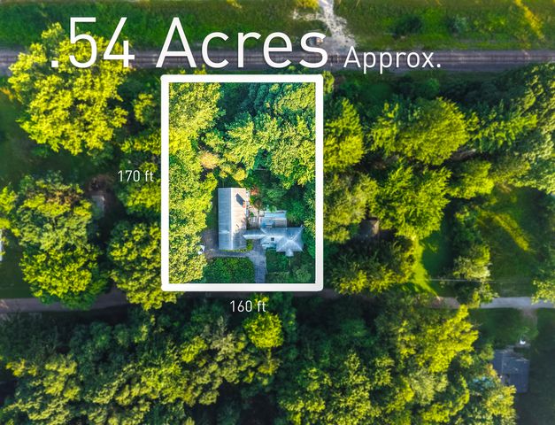 14770 Marquette Road, Chikaming Twp, MI 49128