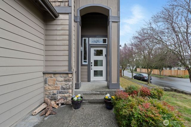 4233 154th Place SE, Bothell, WA 98012