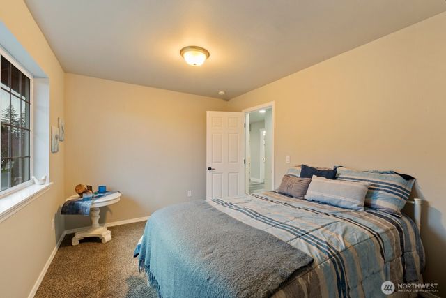 4233 154th Place SE, Bothell, WA 98012