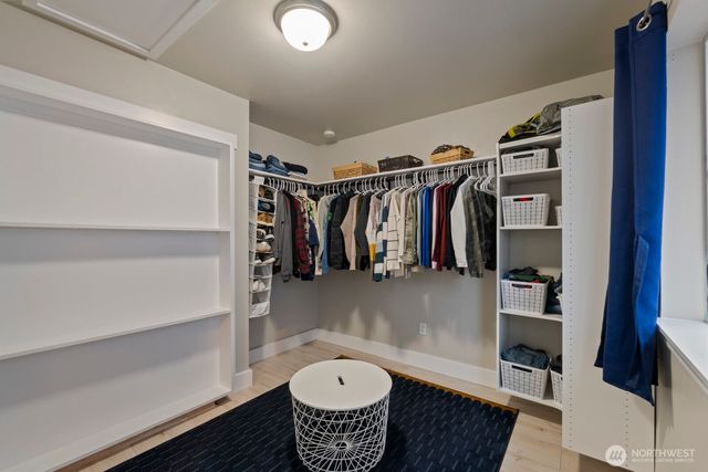4233 154th Place SE, Bothell, WA 98012