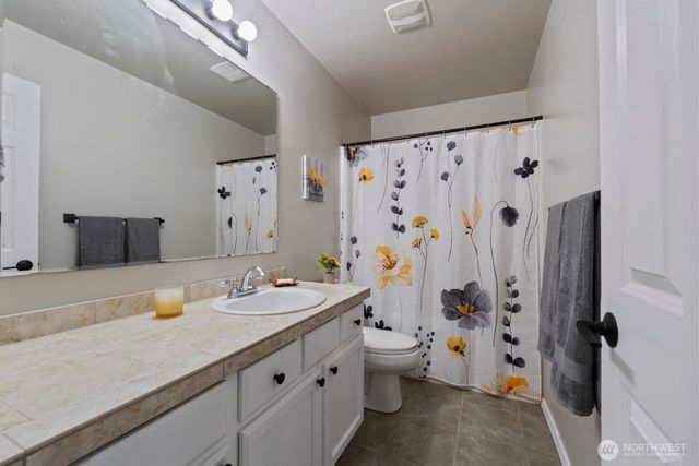 4233 154th Place SE, Bothell, WA 98012