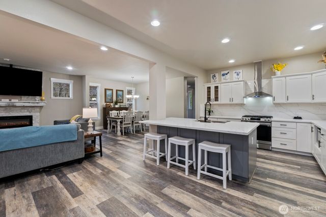 4233 154th Place SE, Bothell, WA 98012