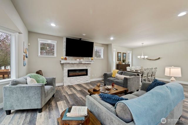 4233 154th Place SE, Bothell, WA 98012