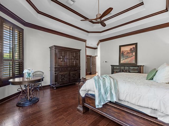 14211 Norhill Pointe Drive, Houston, TX 77044