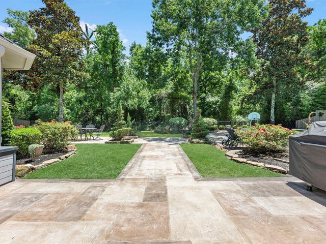 14211 Norhill Pointe Drive, Houston, TX 77044