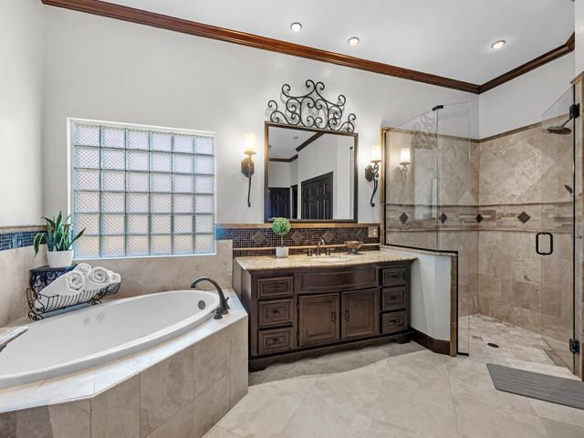 14211 Norhill Pointe Drive, Houston, TX 77044
