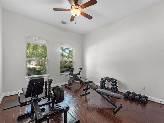 14211 Norhill Pointe Drive, Houston, TX 77044