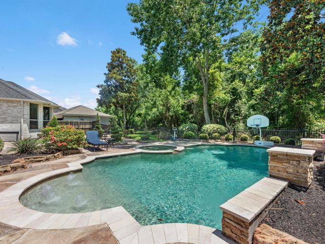 14211 Norhill Pointe Drive, Houston, TX 77044