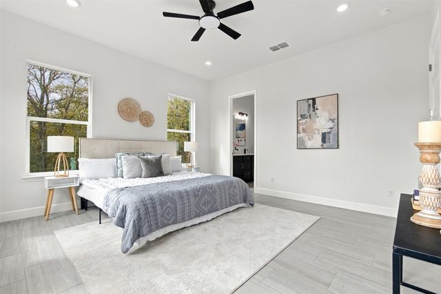 157 E Keanahalululu LN, Bastrop, TX 78602
