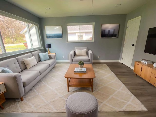 4814 Woodland Hills Boulevard, Dayton, OH 45414