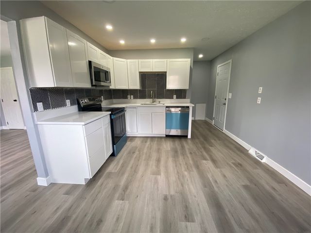 4814 Woodland Hills Boulevard, Dayton, OH 45414