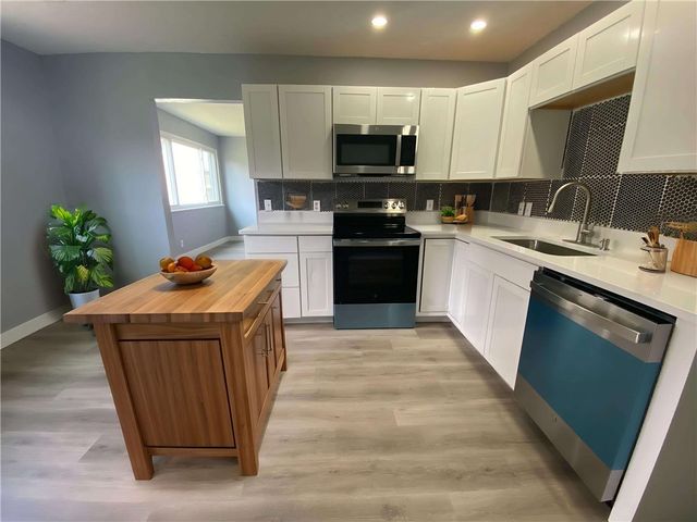 4814 Woodland Hills Boulevard, Dayton, OH 45414