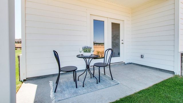 7026 Lang Ave, White House, TN 37188