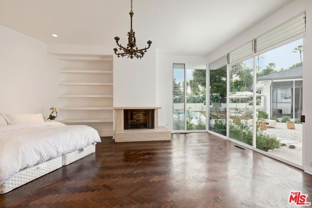 909 N Alpine Drive, Beverly Hills, CA 90210