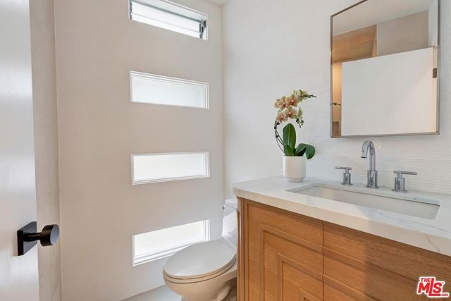 909 N Alpine Drive, Beverly Hills, CA 90210