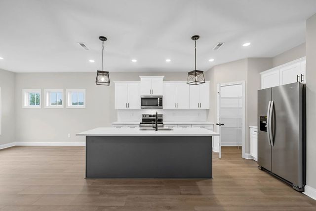 313 Galway Dr, Clarksville, TN 37042