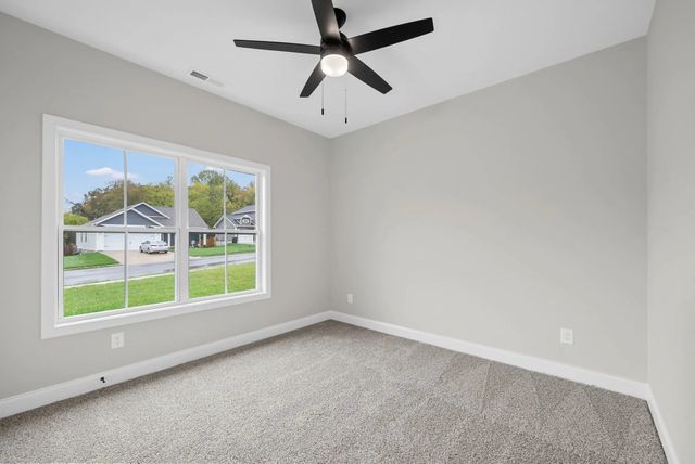 313 Galway Dr, Clarksville, TN 37042