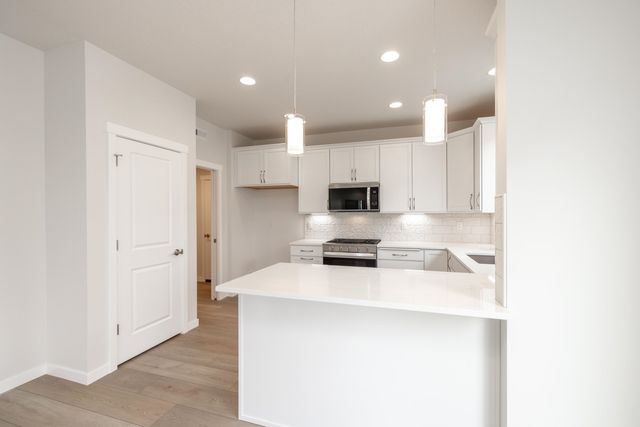 12223 N Dupont Dr, Spokane, WA 99218