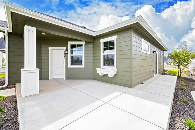 12223 N Dupont Dr, Spokane, WA 99218
