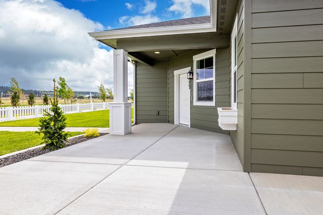 12223 N Dupont Dr, Spokane, WA 99218