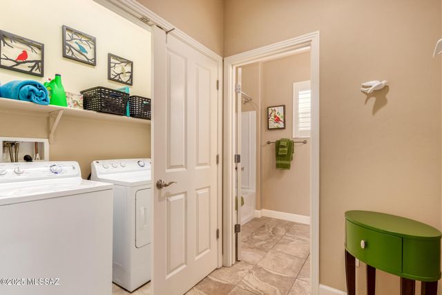 838 N Broken Hills Drive, Green Valley, AZ 85614