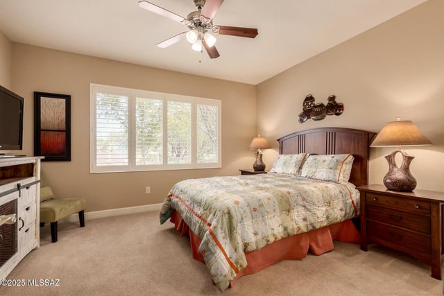 838 N Broken Hills Drive, Green Valley, AZ 85614