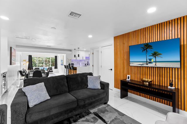 1010 SW 32nd Street, Fort Lauderdale, FL 33315