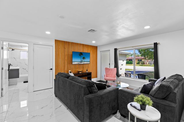 1010 SW 32nd Street, Fort Lauderdale, FL 33315