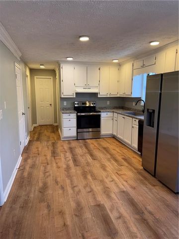 4432 Wallace Circle, Snellville, GA 30039