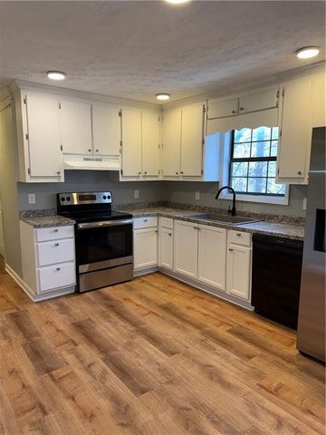 4432 Wallace Circle, Snellville, GA 30039