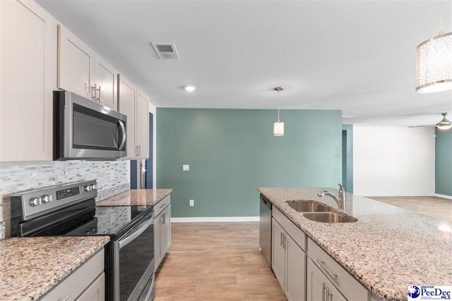 628 Woodland Farms Cir, Aynor, SC 29511
