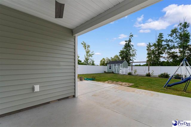 628 Woodland Farms Cir, Aynor, SC 29511