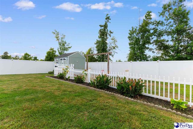 628 Woodland Farms Cir, Aynor, SC 29511