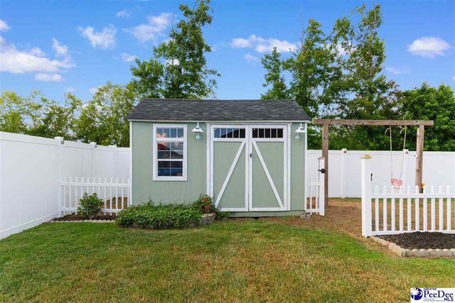 628 Woodland Farms Cir, Aynor, SC 29511