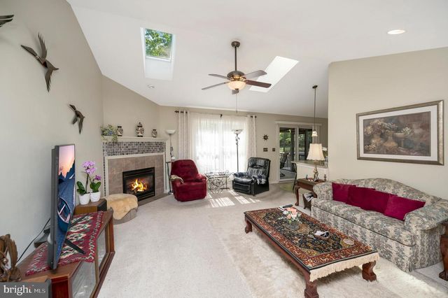 2908 LAKEVIEW PKWY, Locust Grove, VA 22508