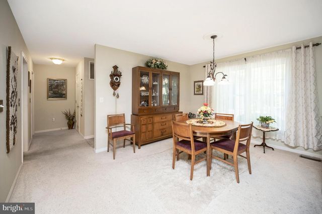 2908 LAKEVIEW PKWY, Locust Grove, VA 22508
